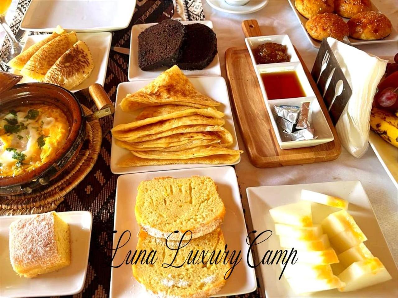 Luna Luxury Camp Hotel Merzouga Bagian luar foto