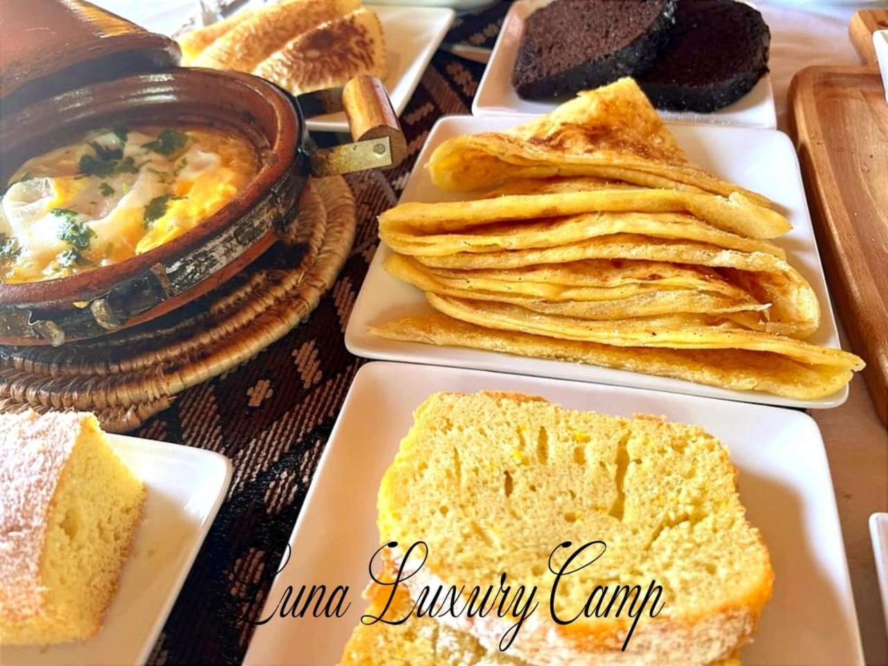 Luna Luxury Camp Hotel Merzouga Bagian luar foto