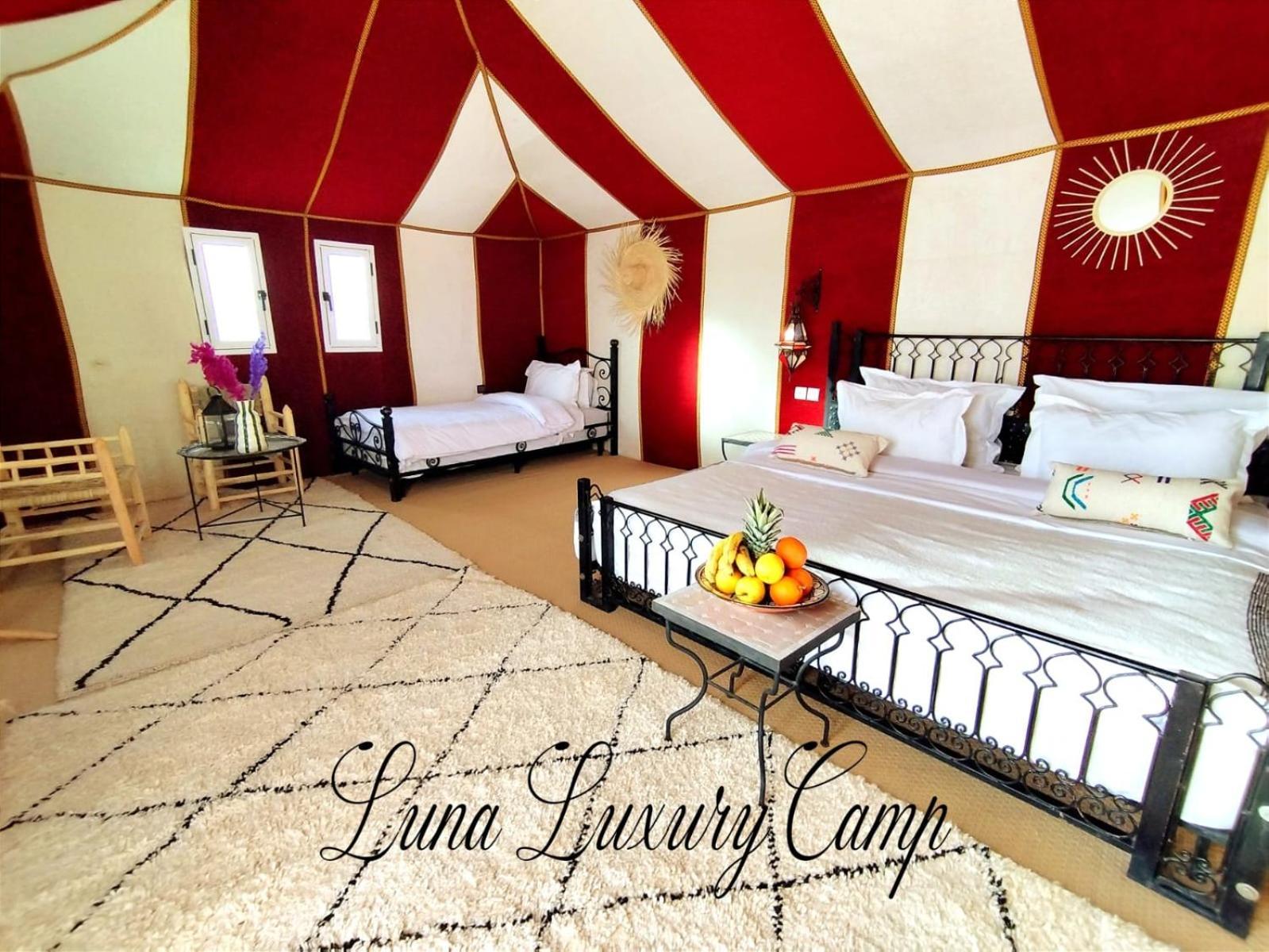 Luna Luxury Camp Hotel Merzouga Bagian luar foto