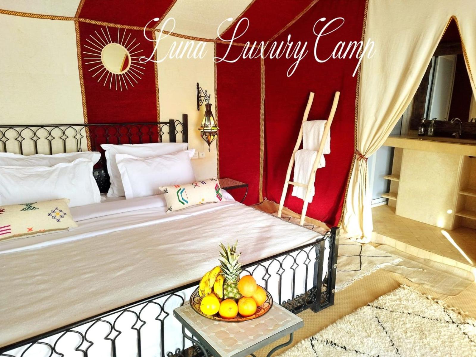 Luna Luxury Camp Hotel Merzouga Bagian luar foto